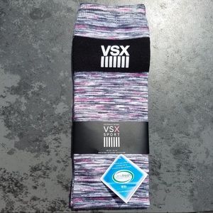 FREE DEAL VICTORIA’S SECRET VSX SPORT SOCK NWT